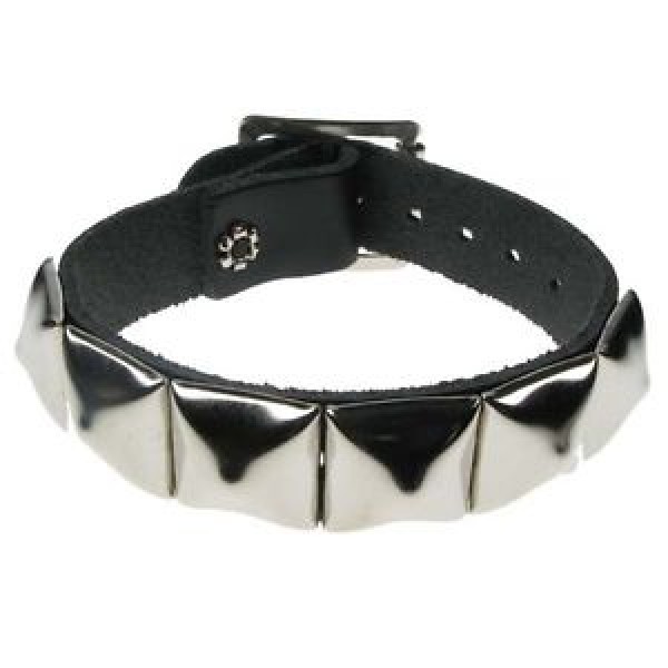 1 Row Pyramid Studded Leather Wristband